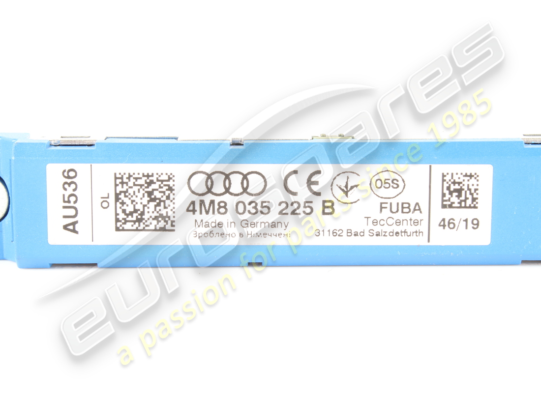 GEBRAUCHT LAMBORGHINI ANTENNENVERSTÄRKER FM RDW/NAR. TEILENUMMER 4M8035225B (3) gebraucht lamborghini antennenverstärker fm rdw/nar. teilenummer 4m8035225b (3)