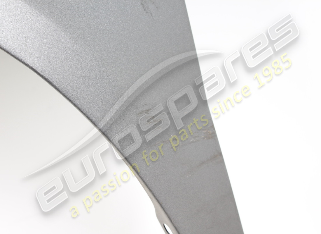 beschädigter lamborghini linker vorderer kotflügel. teilenummer 4t0821021d (3)