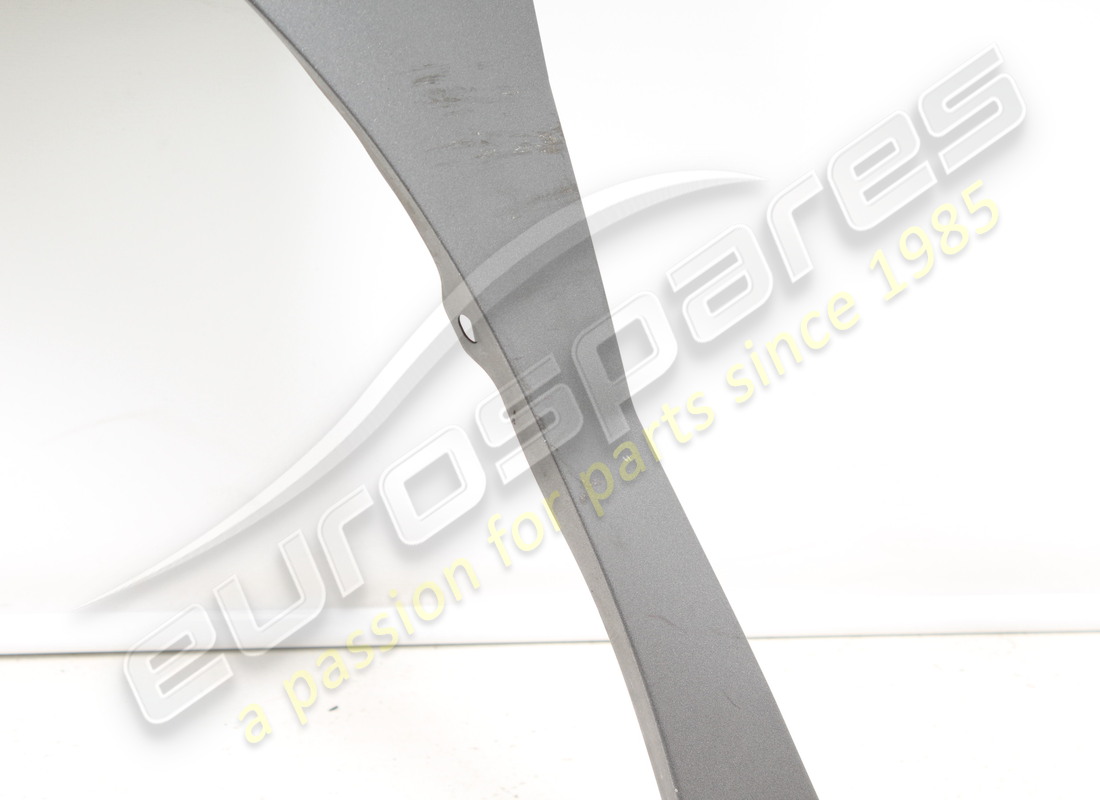 beschädigter lamborghini linker vorderer kotflügel. teilenummer 4t0821021d (5)