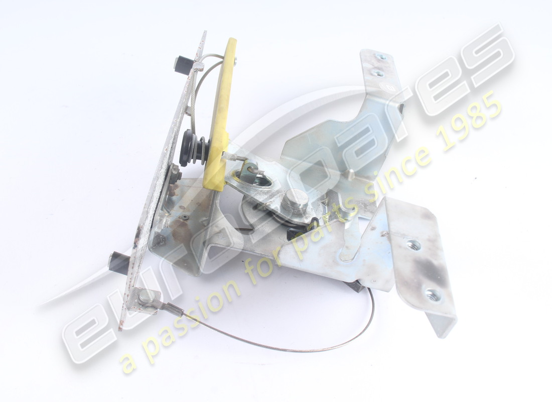 GEBRAUCHTER BOLZEN ASTON MARTIN. TEILENUMMER 4G437J168AC (2) gebrauchter bolzen aston martin. teilenummer 4g437j168ac (2)