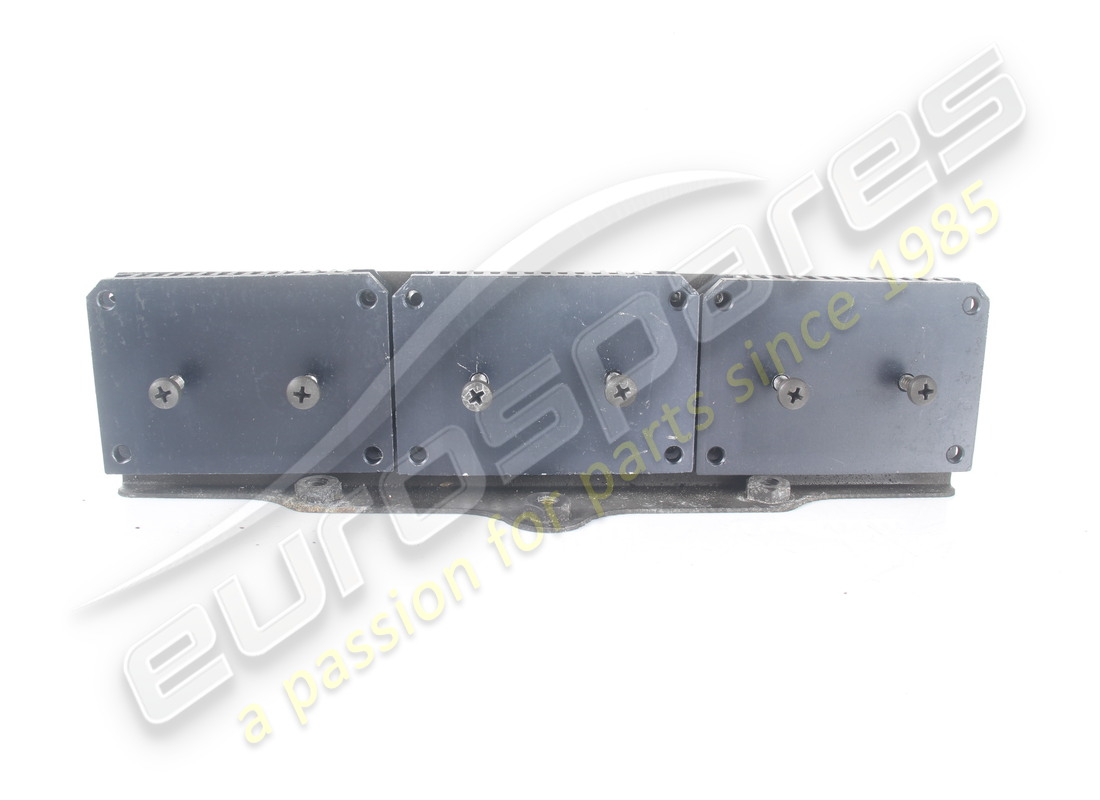 VERWENDET MASERATI MASERATI TEIL 393250302. TEILENUMMER 393250302 (2) verwendet maserati maserati teil 393250302. teilenummer 393250302 (2)