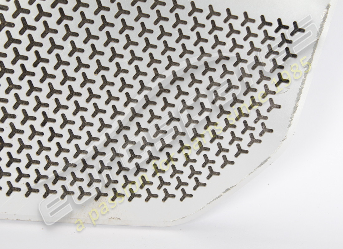 beschädigtes lamborghini lautsprechergitter. teilenummer 4ml868151a (4)