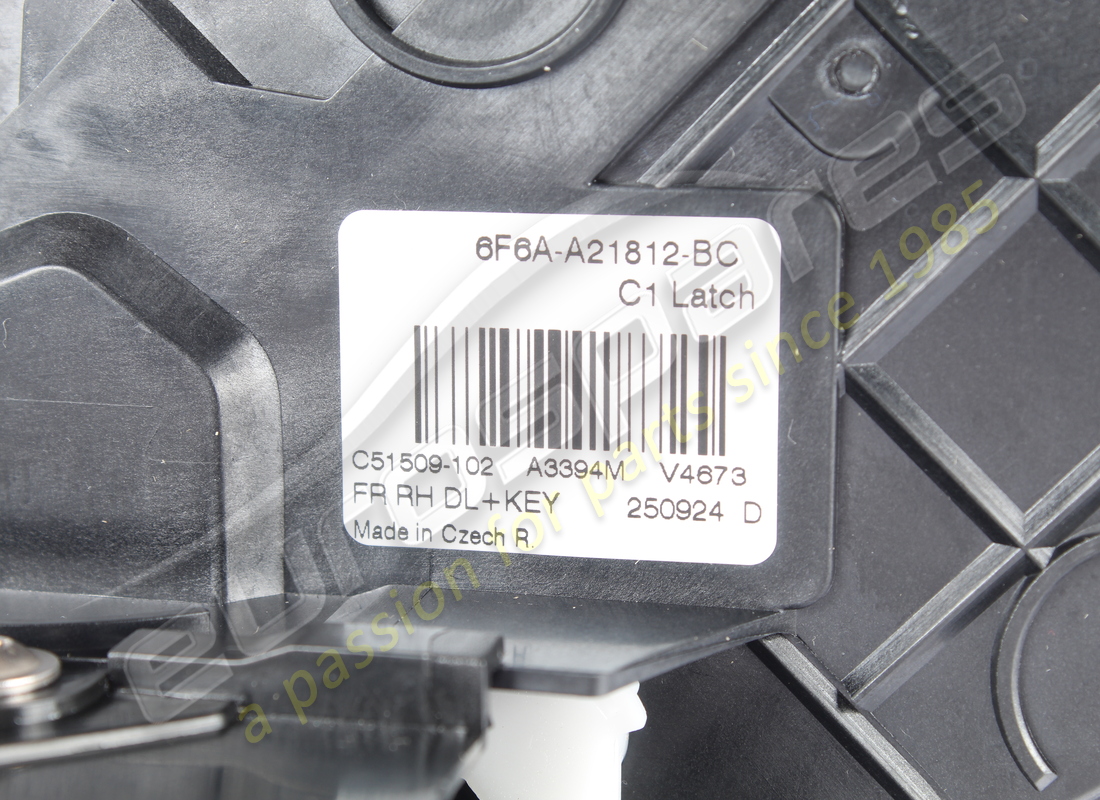 NEU ASTON MARTIN LT MONTAGE VORNE DR RH TEILENUMMER ED3321812AA (2) neu aston martin lt montage vorne dr rh teilenummer ed3321812aa (2)