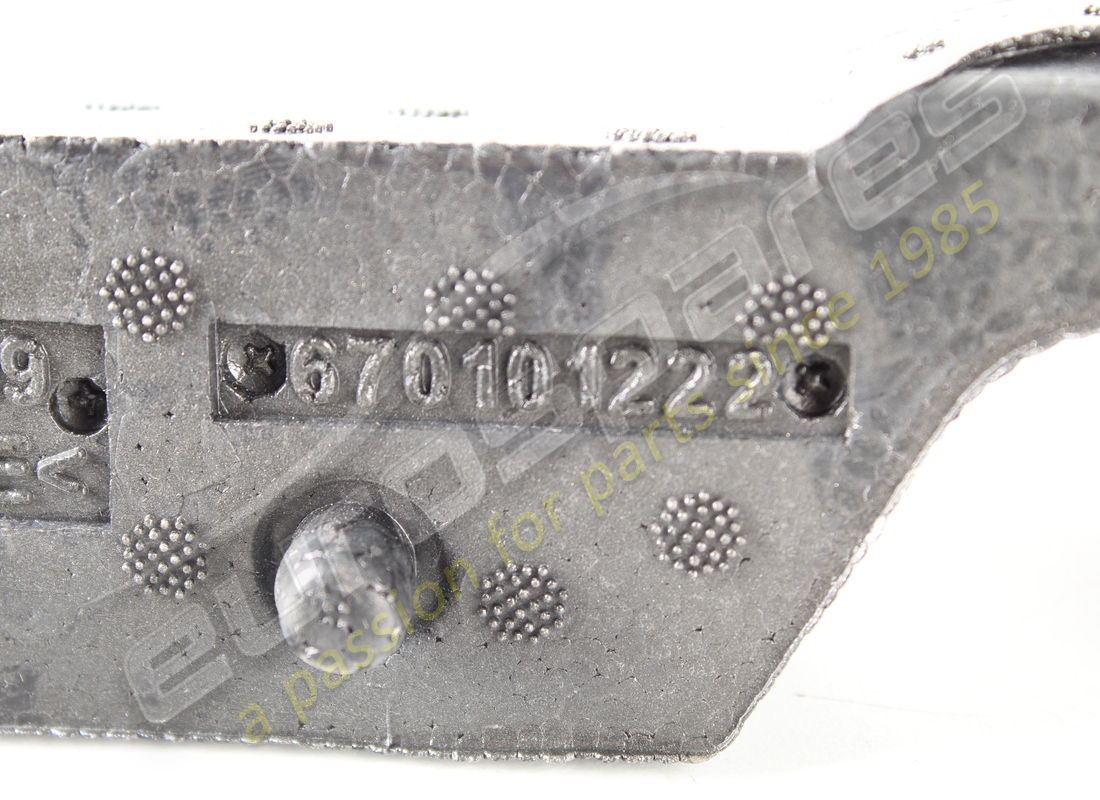 neu maserati rechts vorne oberer stossfängerabsorber teilenummer 670101222 (3)