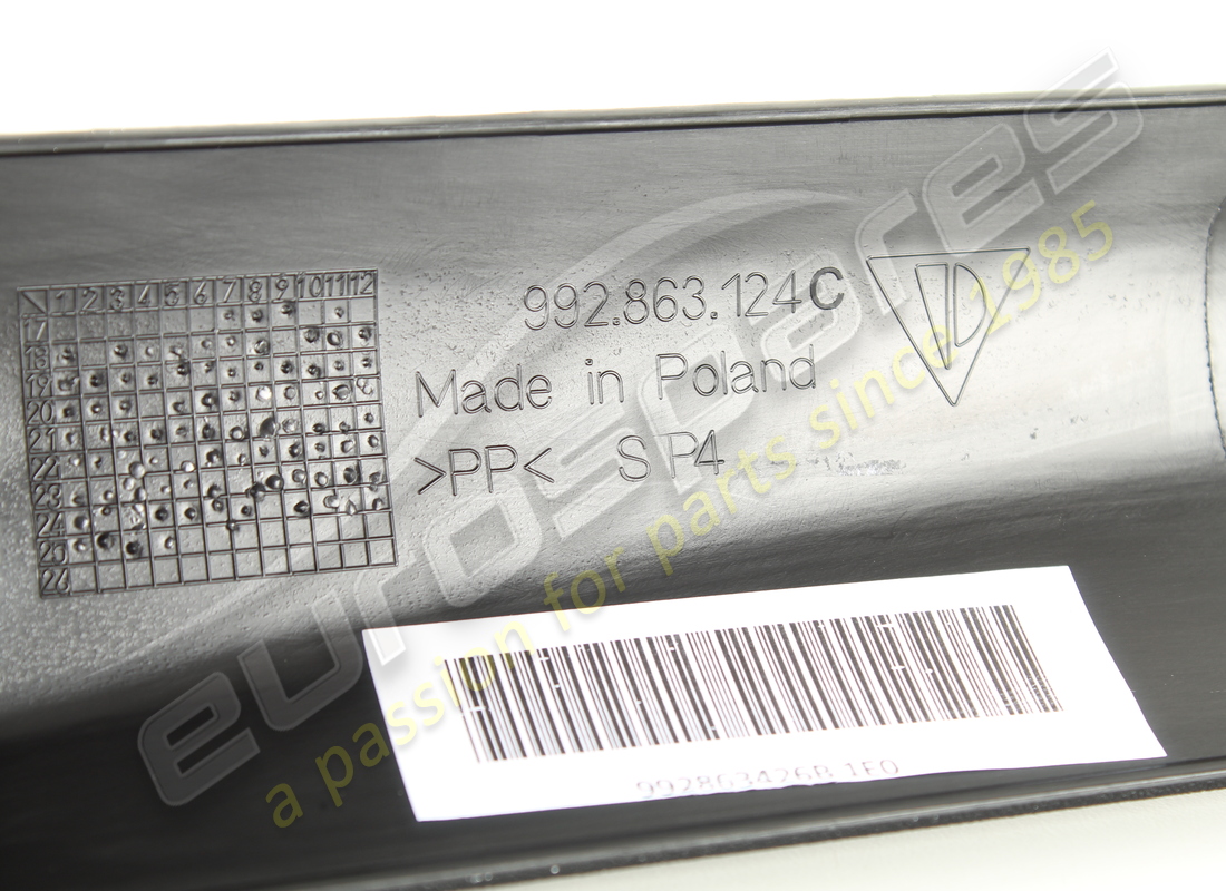 NEUE PORSCHE SEITENVERKLEIDUNG SCHWARZ. TEILENUMMER 992863426B1E0 (3) neue porsche seitenverkleidung schwarz. teilenummer 992863426b1e0 (3)