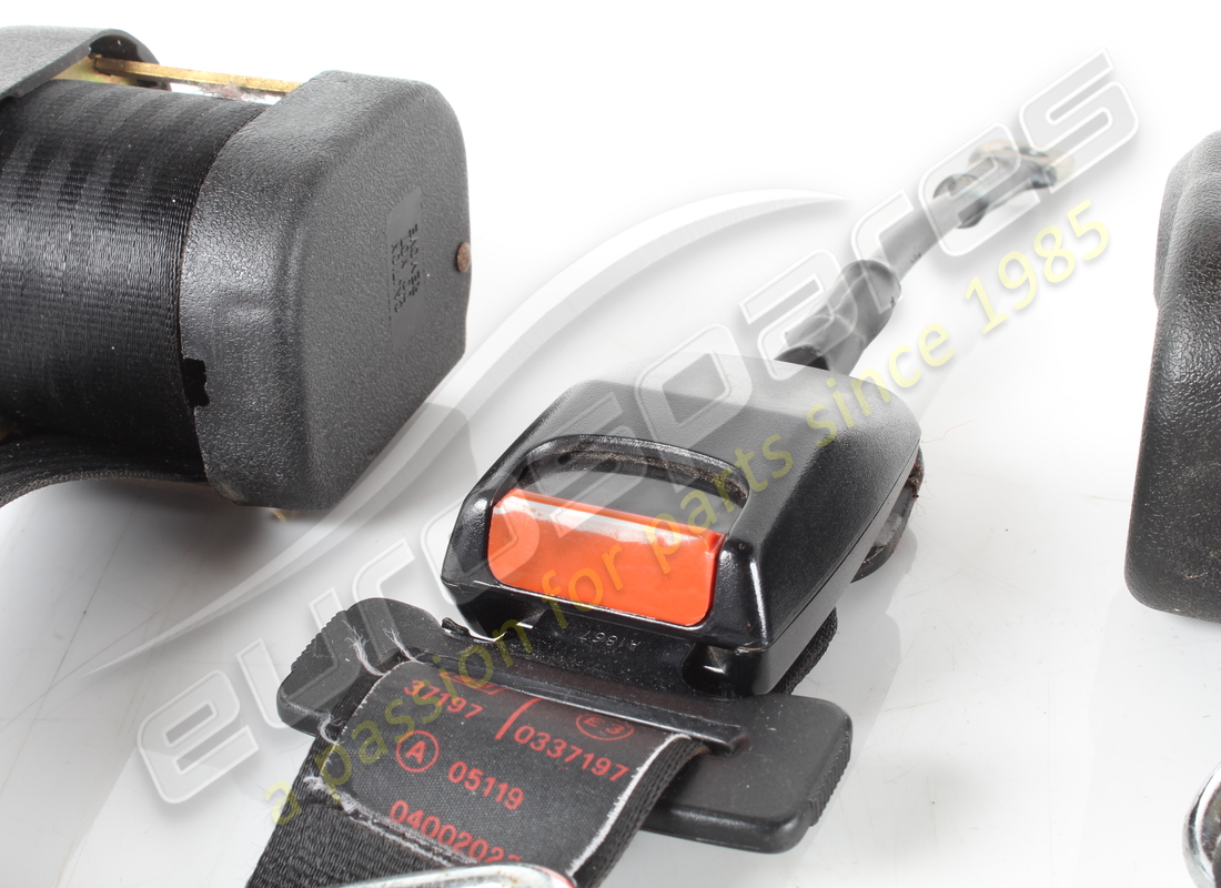 gebrauchter ferrari sicherheitsgurtsatz. teilenummer 65486300 (2)