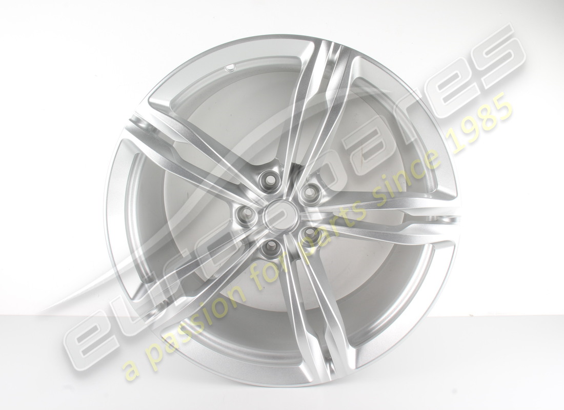 ÜBERHOLTES Ferrari HINTERRAD. TEILENUMMER 328457 (1)