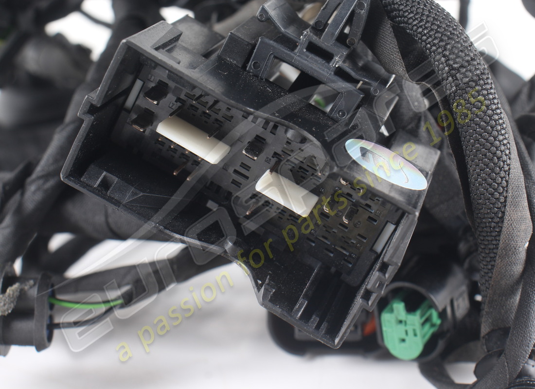 GEBRAUCHTER FERRARI KABELBAUM FÜR DIE BEIFAHRERTÜR. TEILENUMMER 338616 (2) gebrauchter ferrari kabelbaum für die beifahrertür. teilenummer 338616 (2)