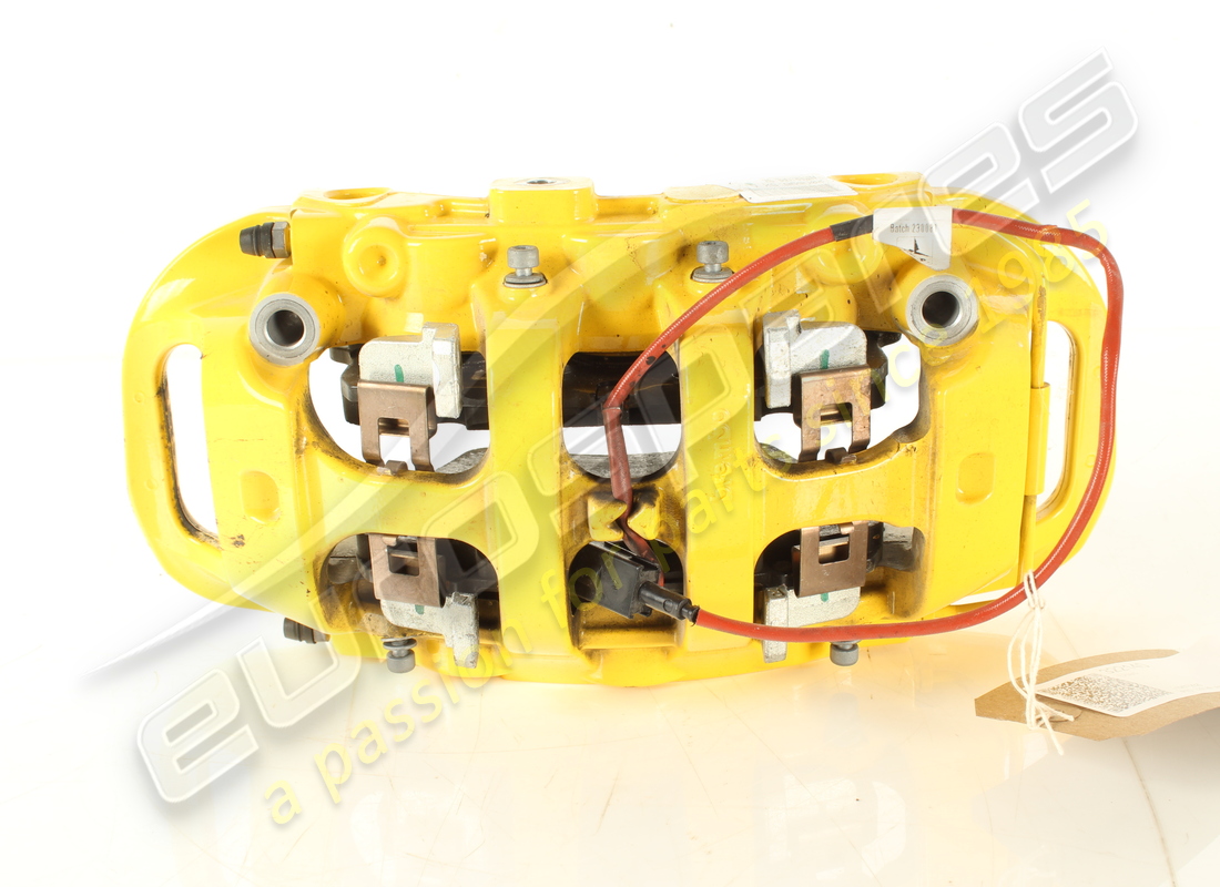 gebrauchter ferrari vorderer linker bremssattel mit belägen. teilenummer 322140 (2)