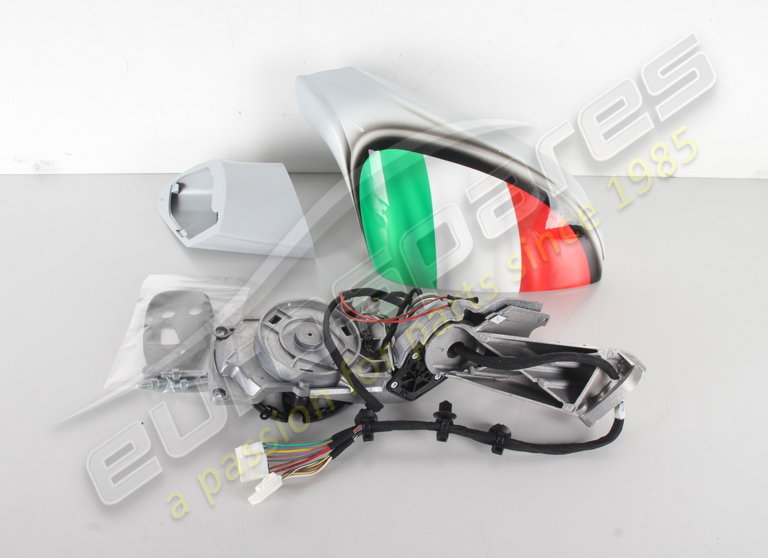 NEU Ferrari TRICOLORE ITALIEN FLAGGE TÜRSPIEGEL. TEILENUMMER 70002196 (1)