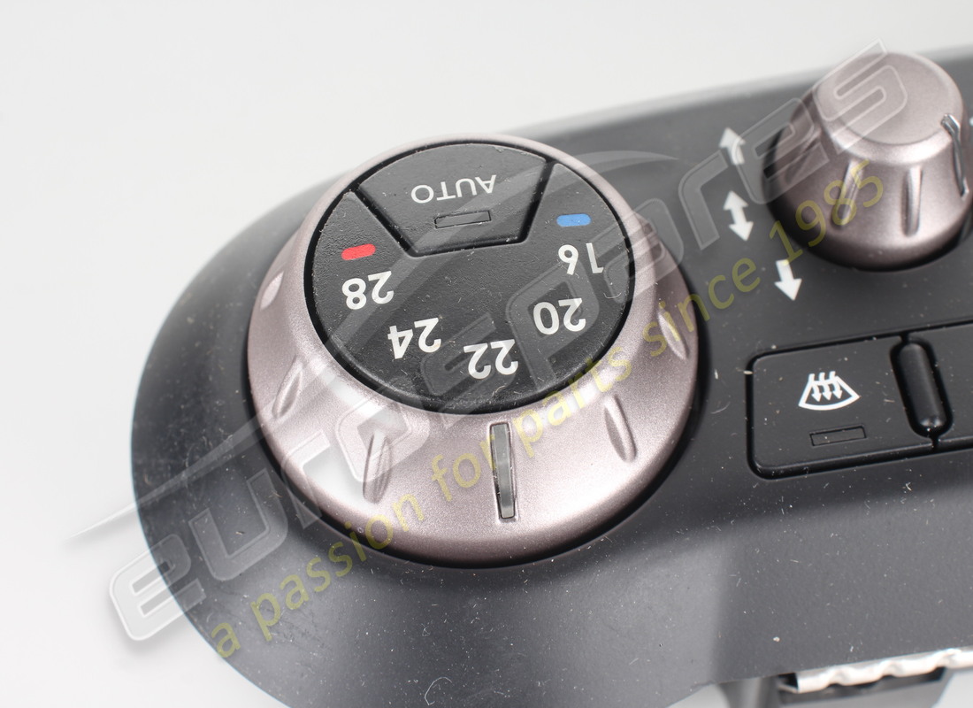 neu (sonstiges) ferrari bedienfeld für klimaanlage. teilenummer 267691 (6)