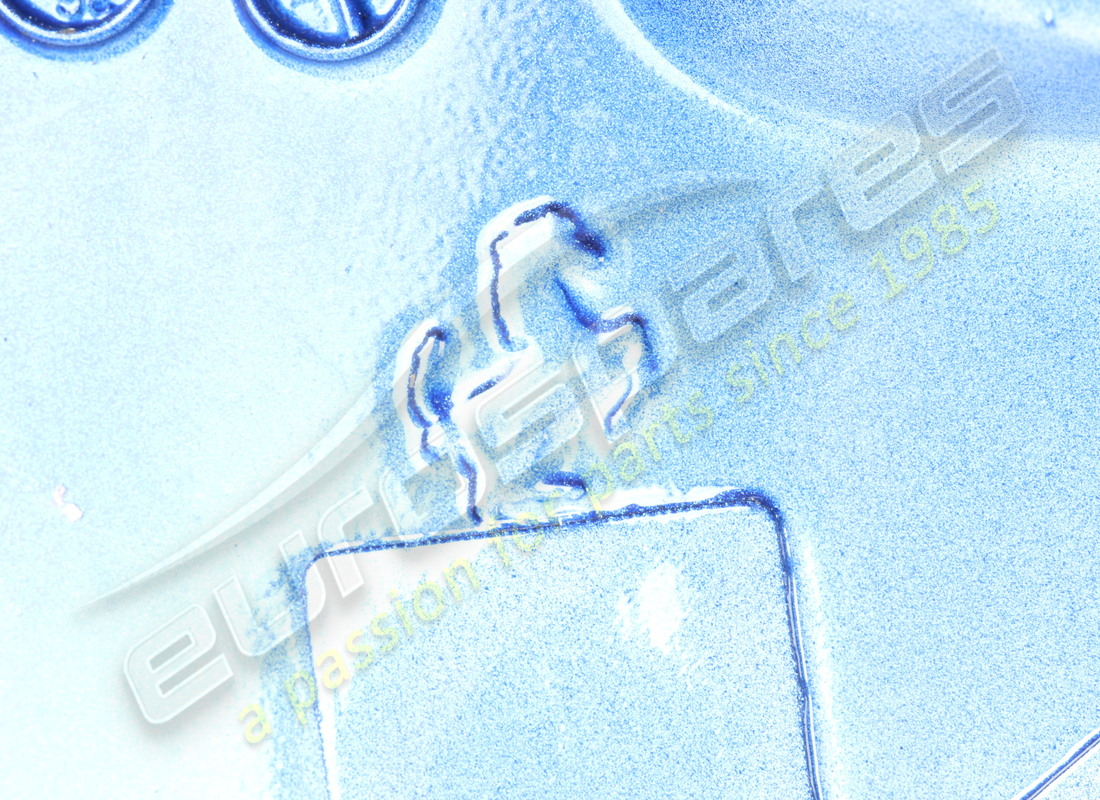 GEBRAUCHT FERRARI RECHTE SEITENTÜR. TEILENUMMER 88008011 (6) gebraucht ferrari rechte seitentür. teilenummer 88008011 (6)