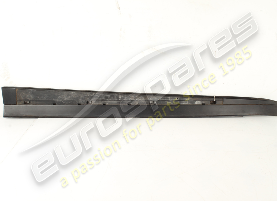gebrauchte ferrari linke kickplatte. teilenummer 64552300 (1)