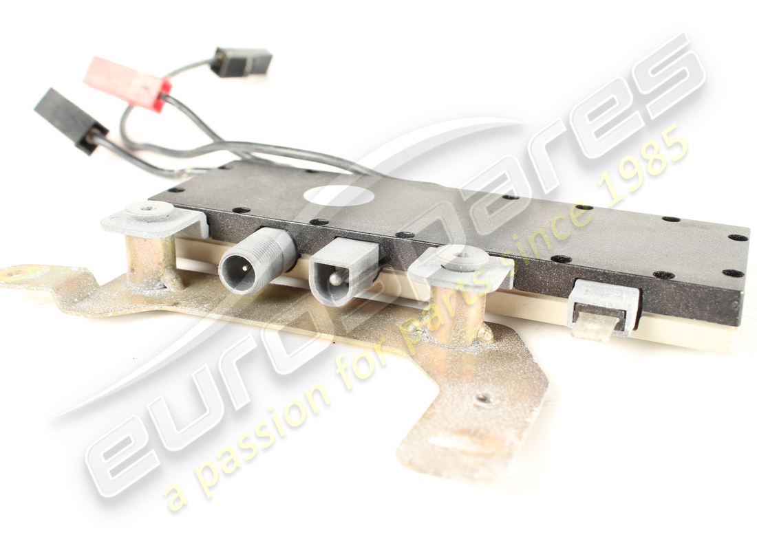 verwendet ferrari verstärker. teilenummer 63882100 (2)