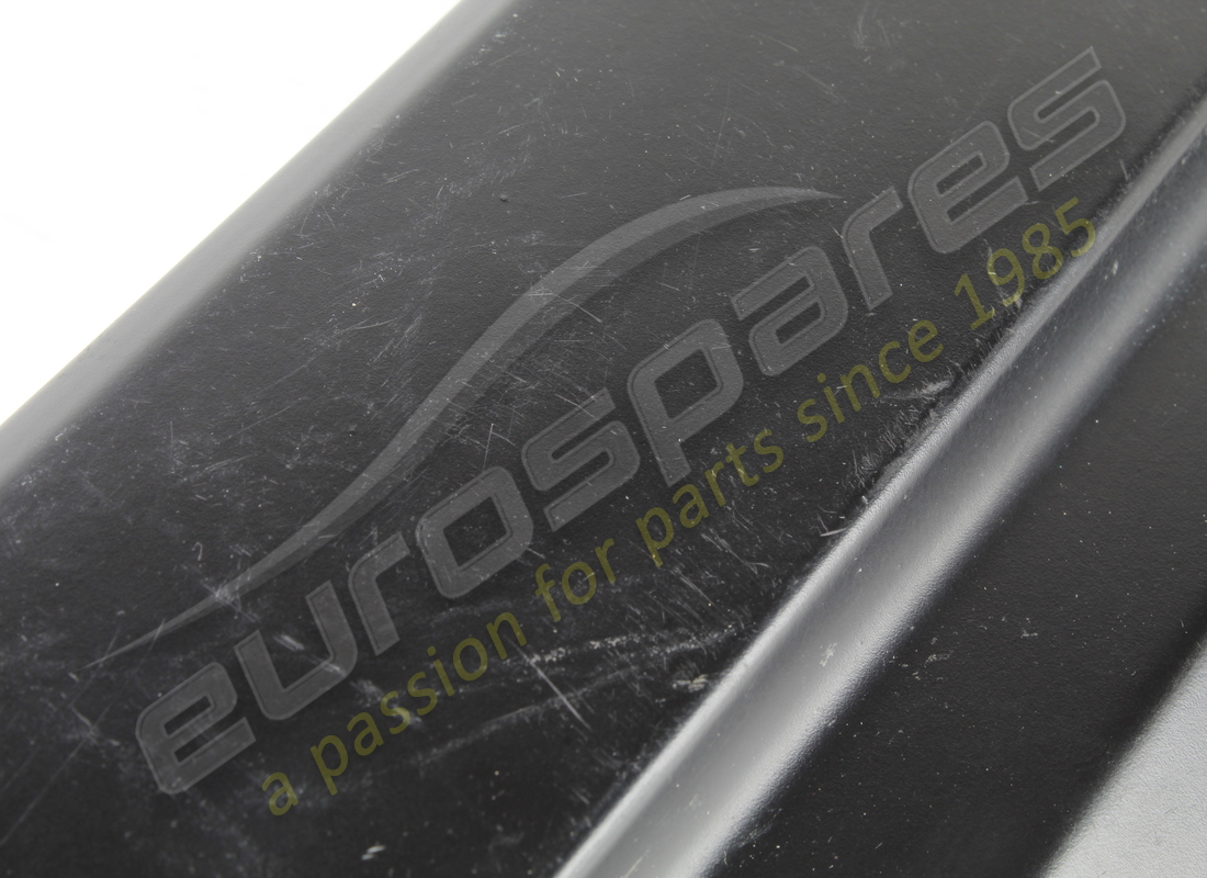 VERWENDET LAMBORGHINI FORMTEIL. TEILENUMMER 470853506A (2) verwendet lamborghini formteil. teilenummer 470853506a (2)