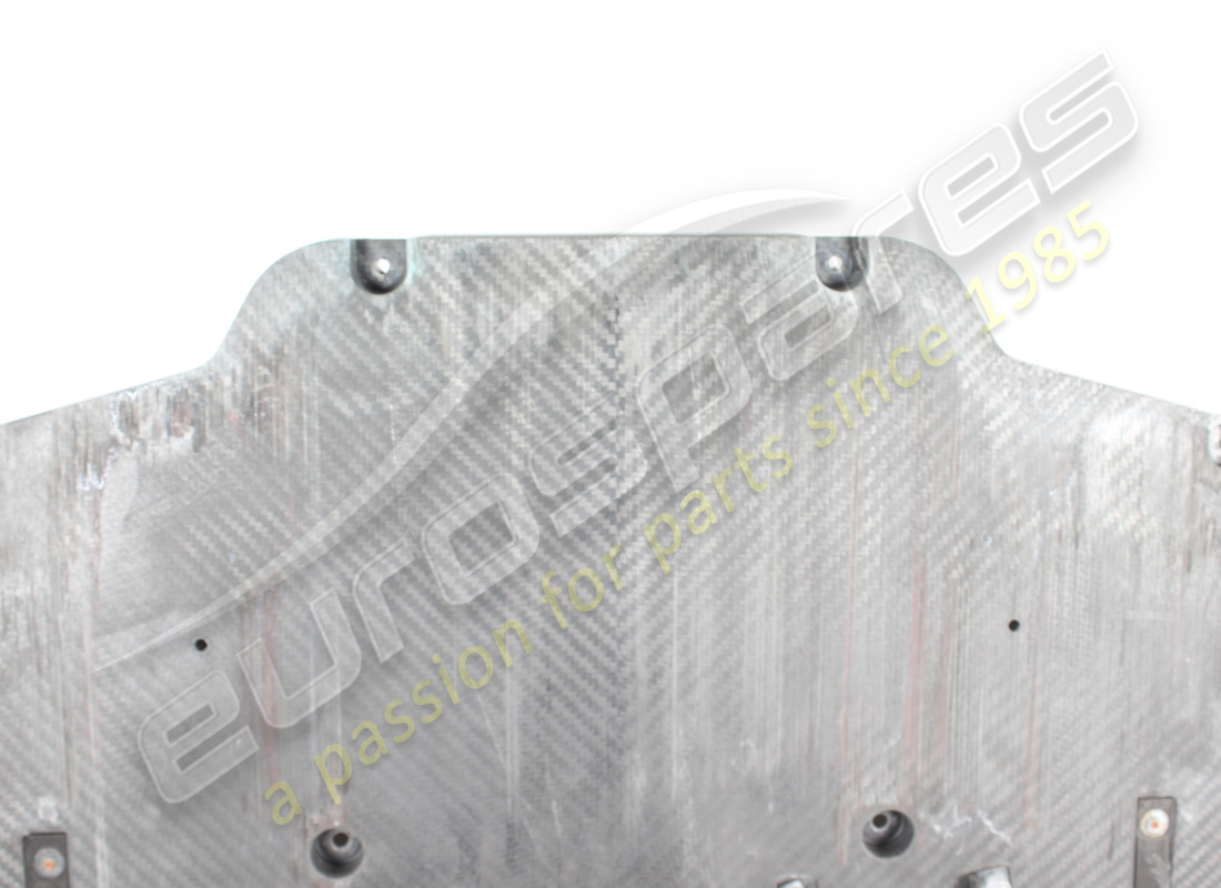 beschädigt ferrari vorderer unterbodenschutz. teilenummer 958160 (3)