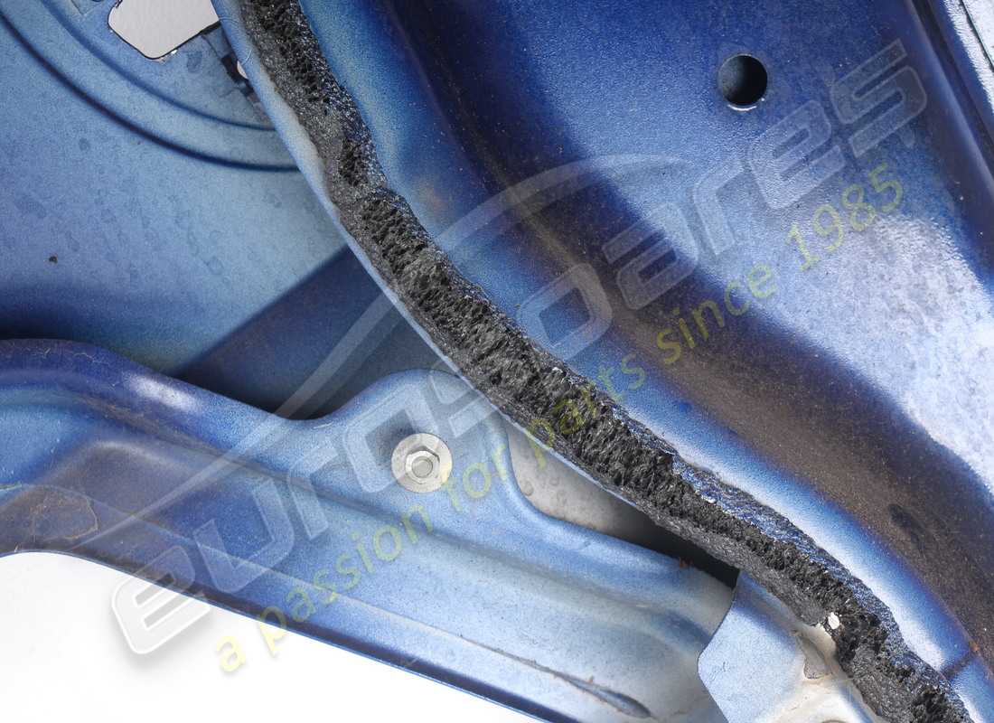 GEBRAUCHTER FERRARI KOMPLETTER RECHTER VORDERER KOTFLÜGEL. TEILENUMMER 86519911 (6) gebrauchter ferrari kompletter rechter vorderer kotflügel. teilenummer 86519911 (6)