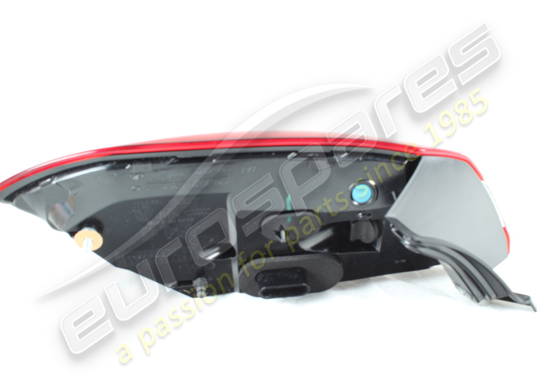neu maserati festes rücklicht hinten rechts. teilenummer 670106743 (2)