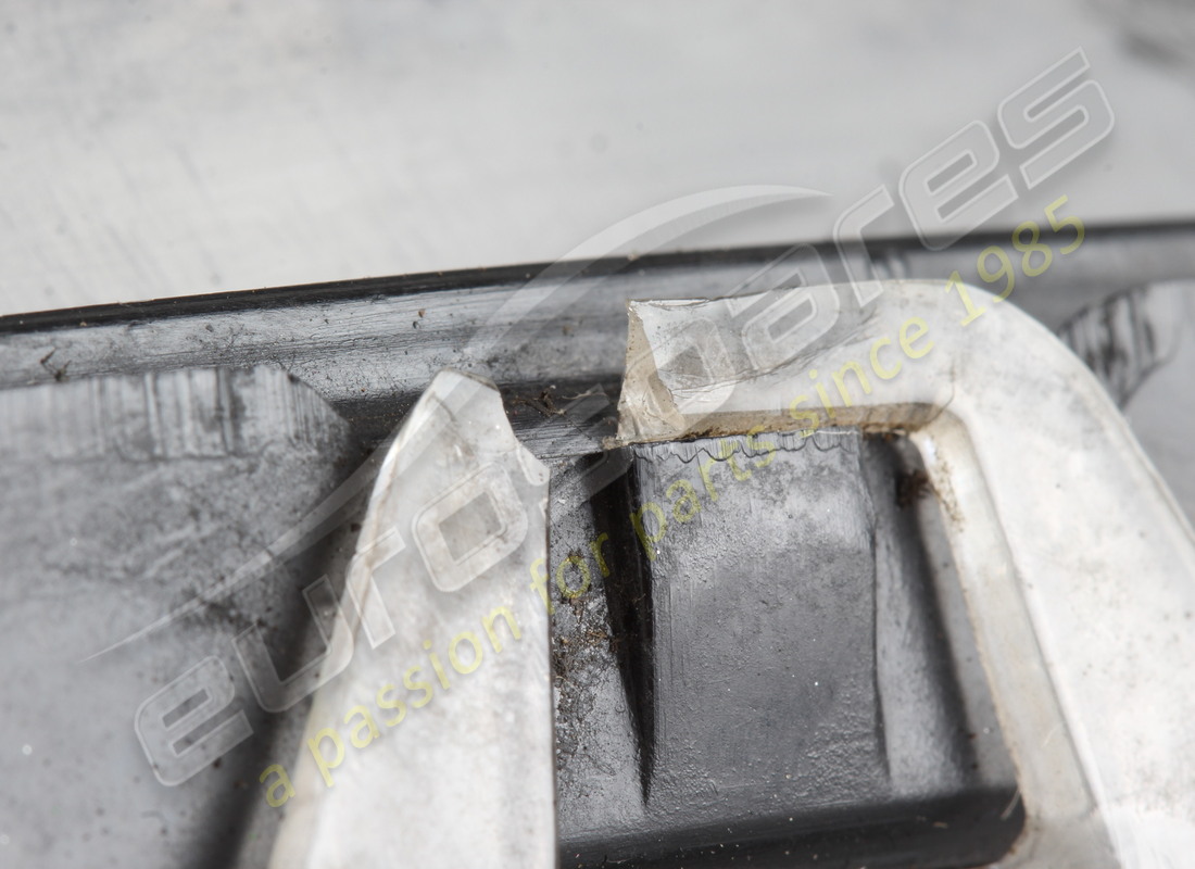 beschädigter eurospares scheinwerfer. teilenummer eap1392841 (6)