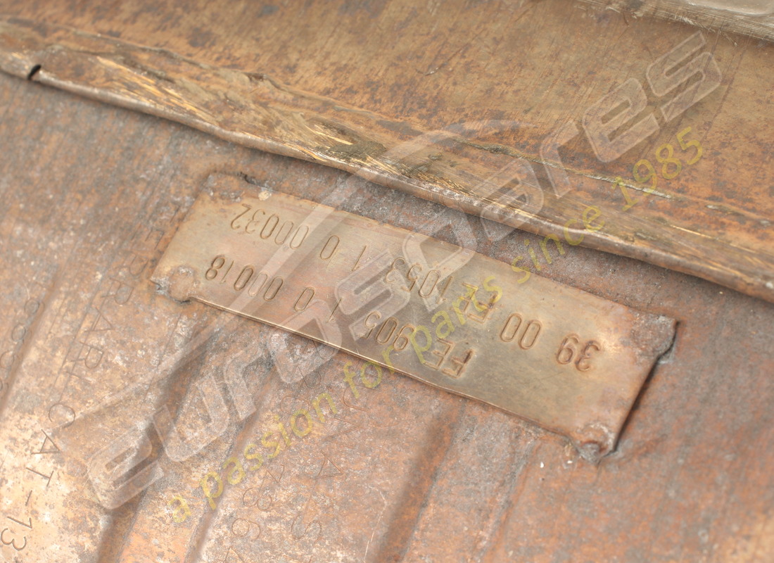 gebrauchter ferrari rh-katalysator für die usa. teilenummer 168566 (6)