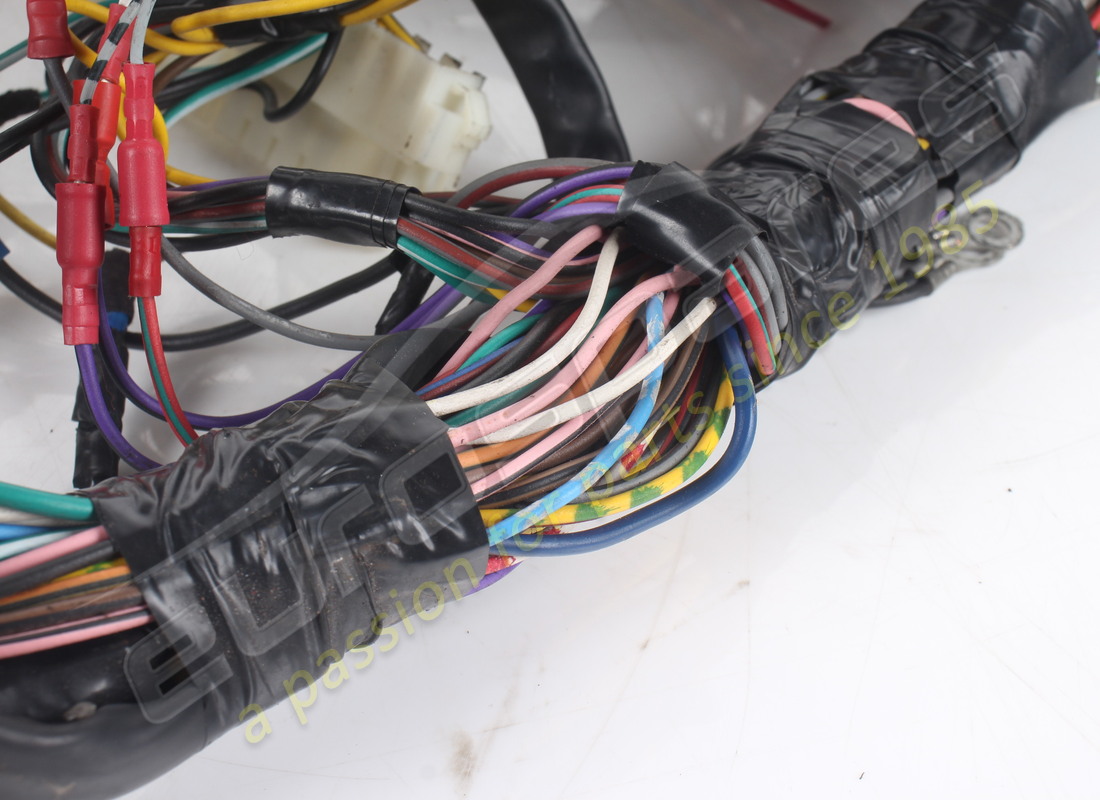 VERWENDET FERRARI DASHBOARD-KABEL. TEILENUMMER 61885800 (5) verwendet ferrari dashboard-kabel. teilenummer 61885800 (5)