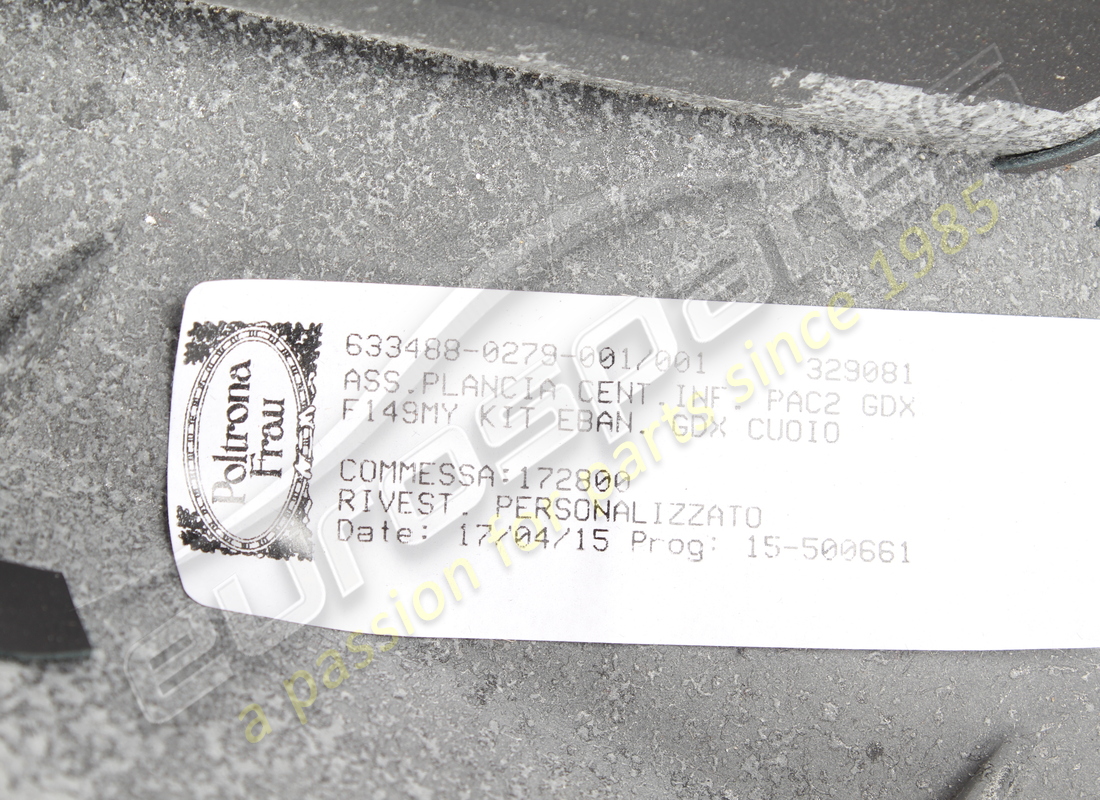 GEBRAUCHT FERRARI UNTERER ZENTRALER TEIL DES ARMATURENBRETTS. TEILENUMMER 86227812 (3) gebraucht ferrari unterer zentraler teil des armaturenbretts. teilenummer 86227812 (3)