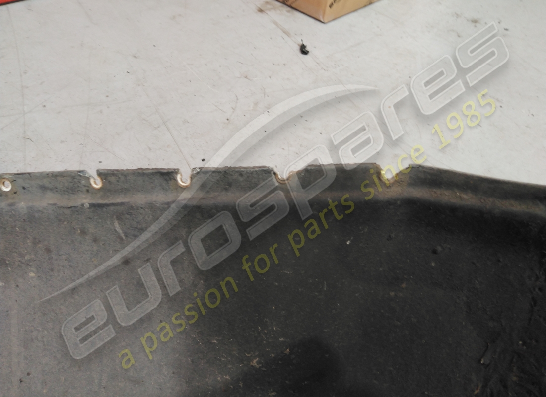 beschädigtes ferrari steuerhaus. teilenummer 64040900 (2)