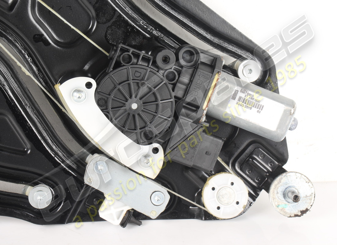 gebrauchter ferrari hinterer linker glasheber. teilenummer 69875800 (2)