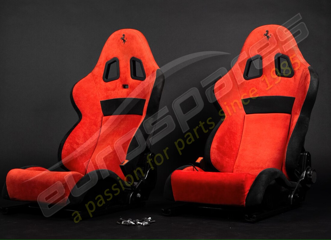 GEBRAUCHTES Ferrari PAAR 360 CS-SITZE. TEILENUMMER EAP1553128 (1)
