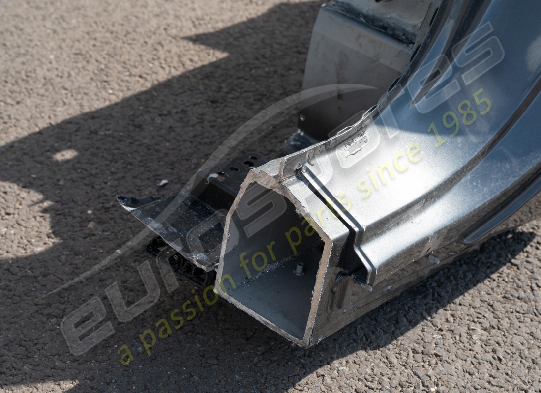 gebraucht eurospares linker heckflügel und fahrgestellhalterung. teilenummer eap1563095 (5)