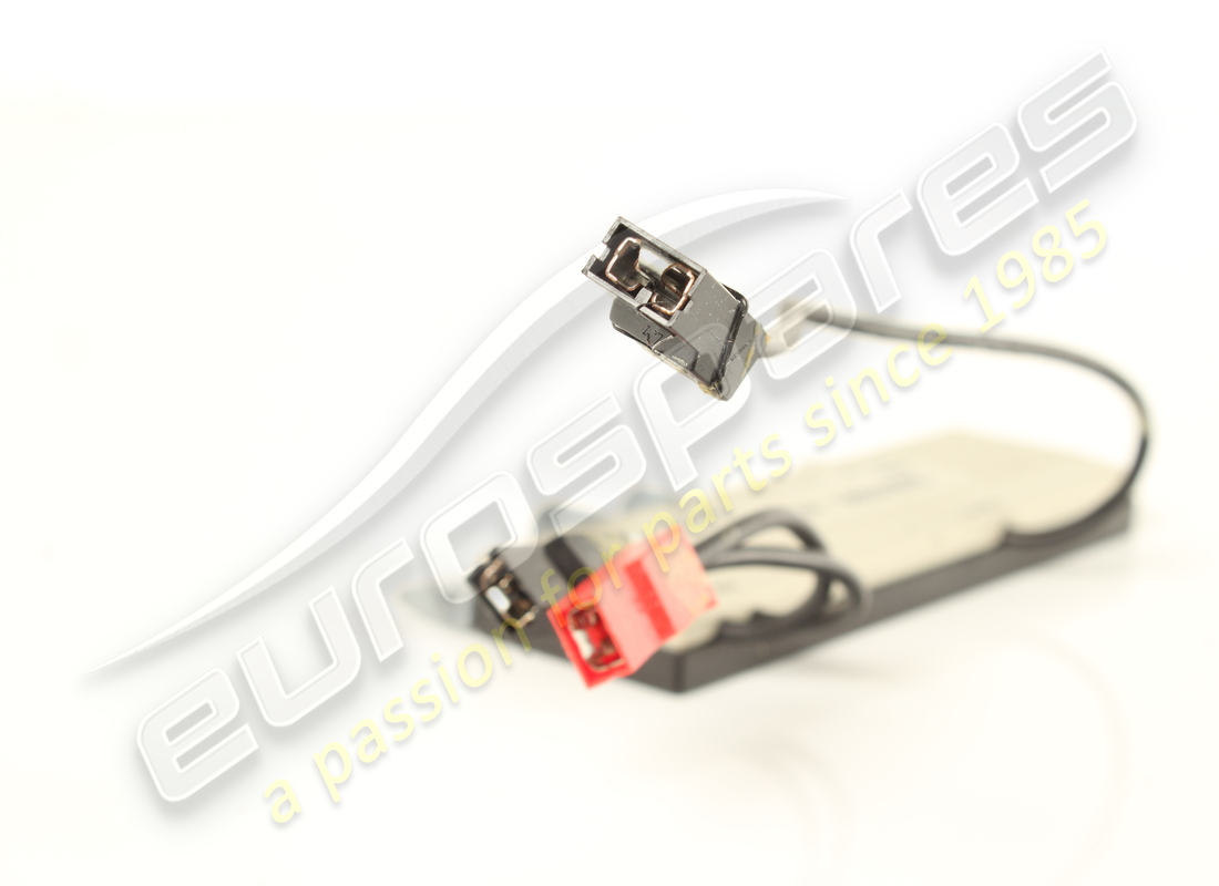 verwendet ferrari verstärker. teilenummer 63882100 (2)