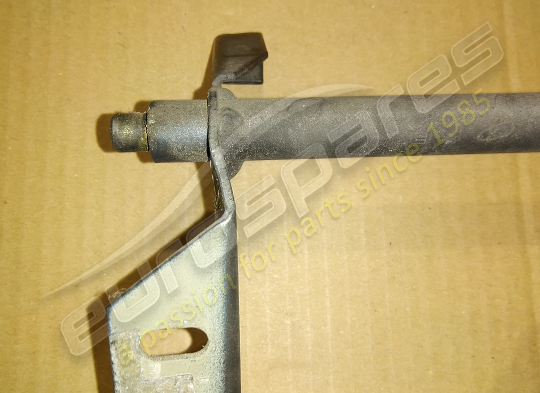 beschädigte ferrari pin. teilenummer 62790400 (2)
