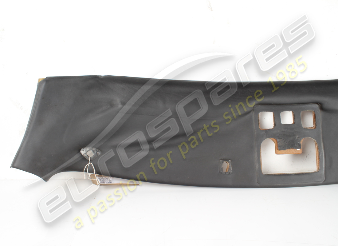 beschädigte ferrari dachverkleidung in schwarz vm8500. teilenummer 64596700 (2)