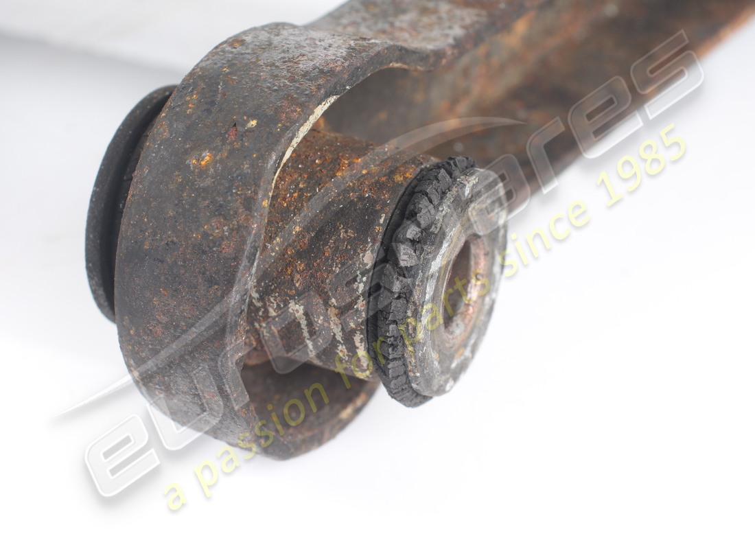 used ferrari rh rear suspension lower lever. part number 117805 (5)