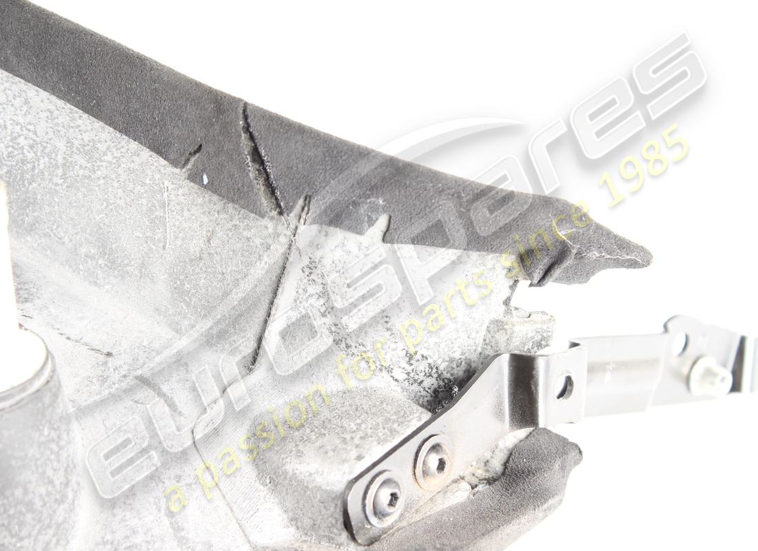 gebraucht ferrari untere heckklappenverkleidung. teilenummer 83671600 (4)
