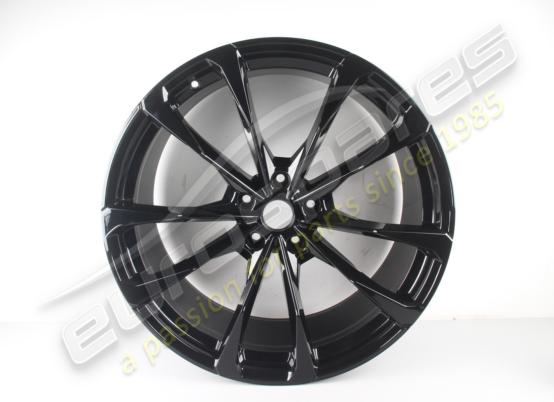 RECONDITIONED LAMBORGHINI ALLOY WHEEL . PART NUMBER 4ML601025BAY9B (1)