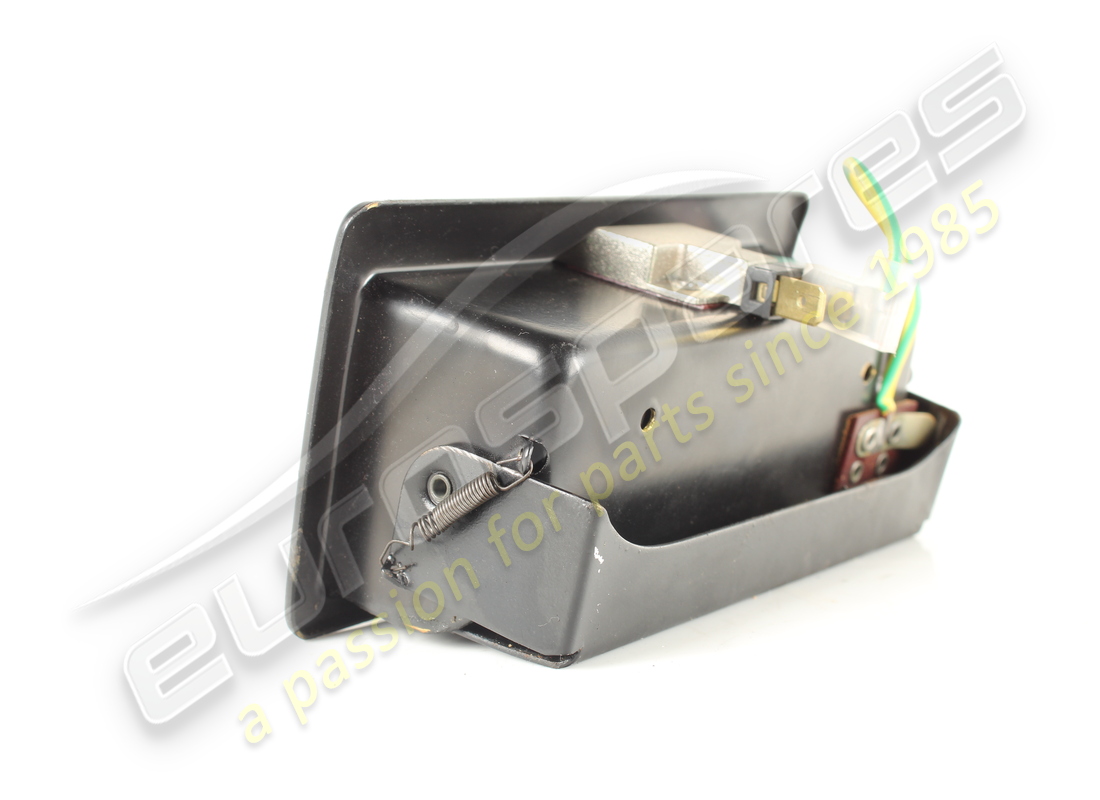 gebrauchter ferrari aschenbecher. teilenummer 61058900 (3)