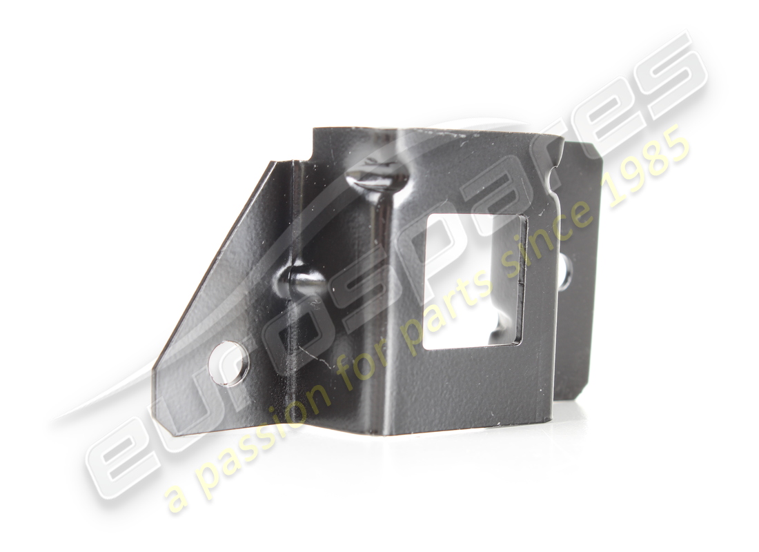 NEUE MASERATI RECHTE KOTFLÜGELHALTERUNG. TEILENUMMER 670181248 (1) neue maserati rechte kotflügelhalterung. teilenummer 670181248 (1)