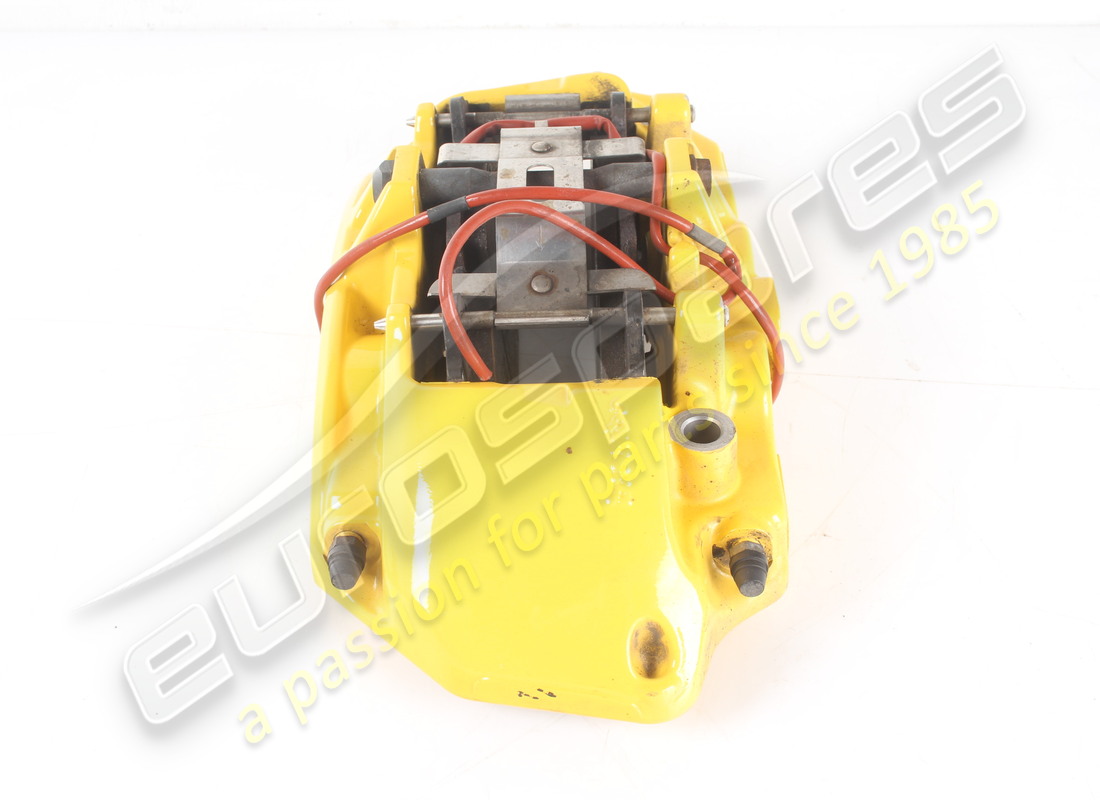 GEBRAUCHTER FERRARI VORDERER RECHTER BREMSSATTEL MIT BELÄGEN. TEILENUMMER 315568 (2) gebrauchter ferrari vorderer rechter bremssattel mit belägen. teilenummer 315568 (2)