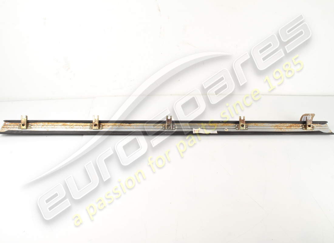 GEBRAUCHT Ferrari ZIERLEISTE IN SCHWARZ VM8500 . TEILENUMMER 65122400 (1)