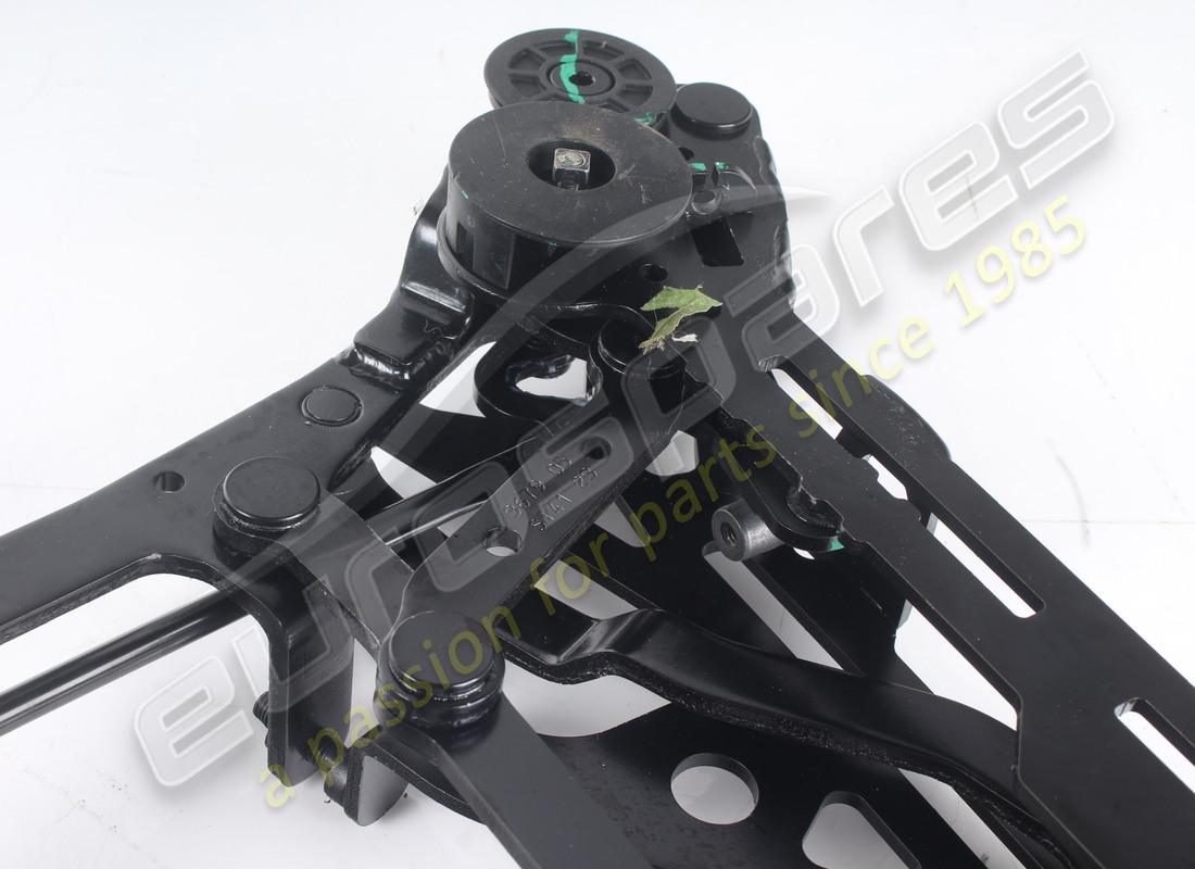 gebrauchte ferrari dachmontage. teilenummer 801215 (2)