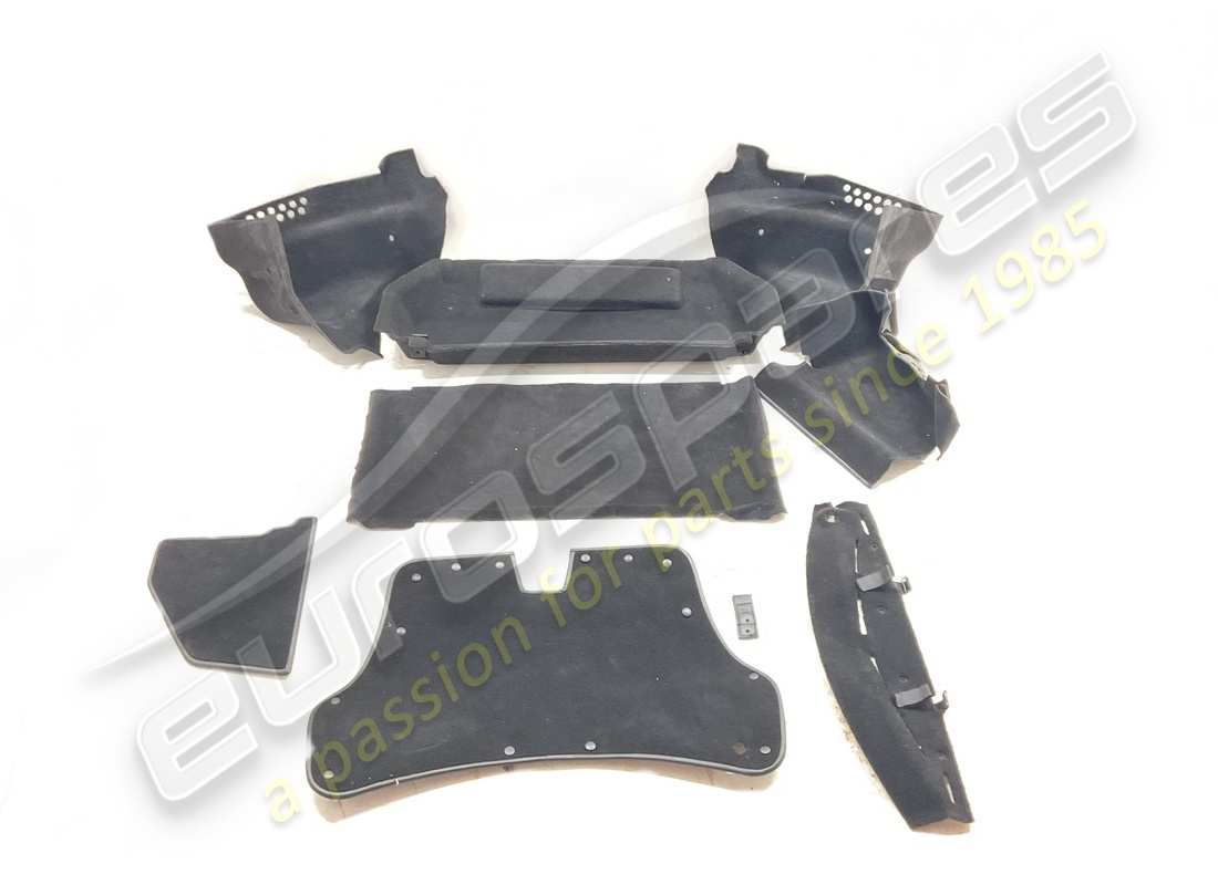 gebrauchter eurospares gepäckraumverkleidungsteppich. teilenummer eap1404976 (1)