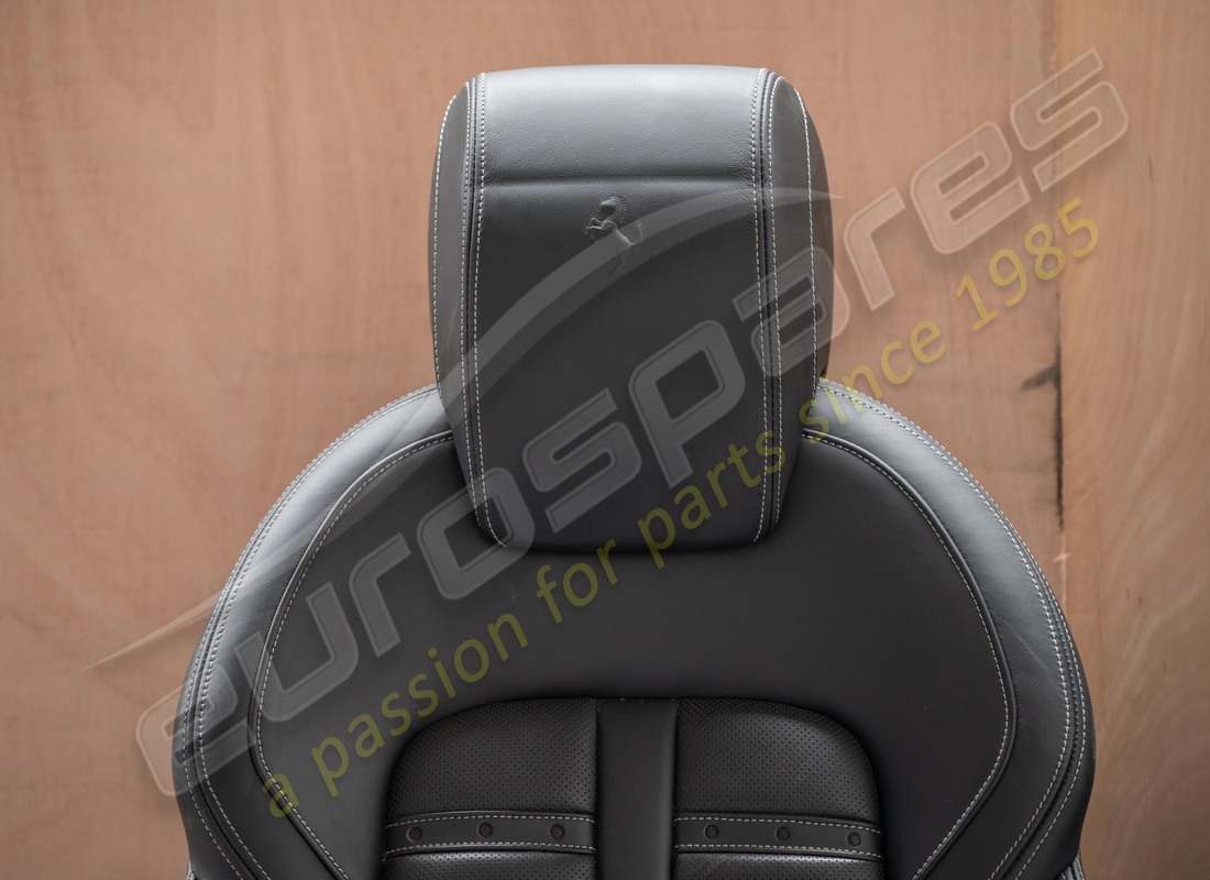 gebrauchtes ferrari komplettes sitzset. teilenummer eap1558688 (2)