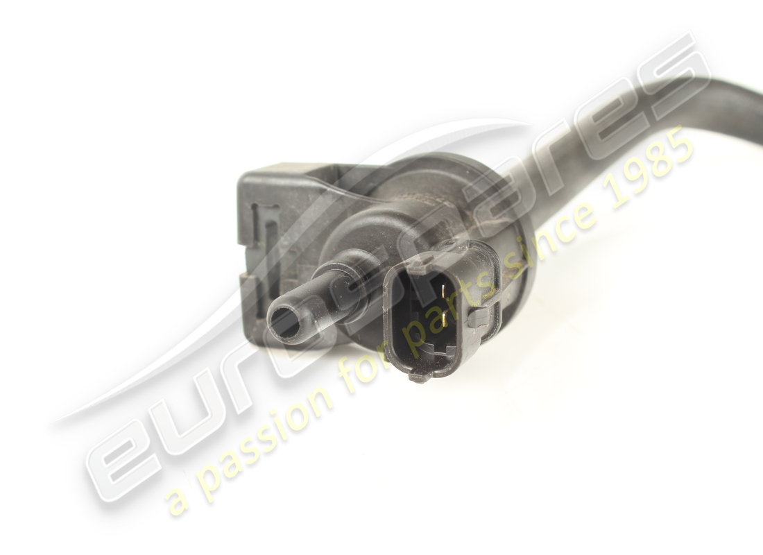 gebrauchtes ferrari rh spülventil-verbindungsrohr. teilenummer 304461 (2)