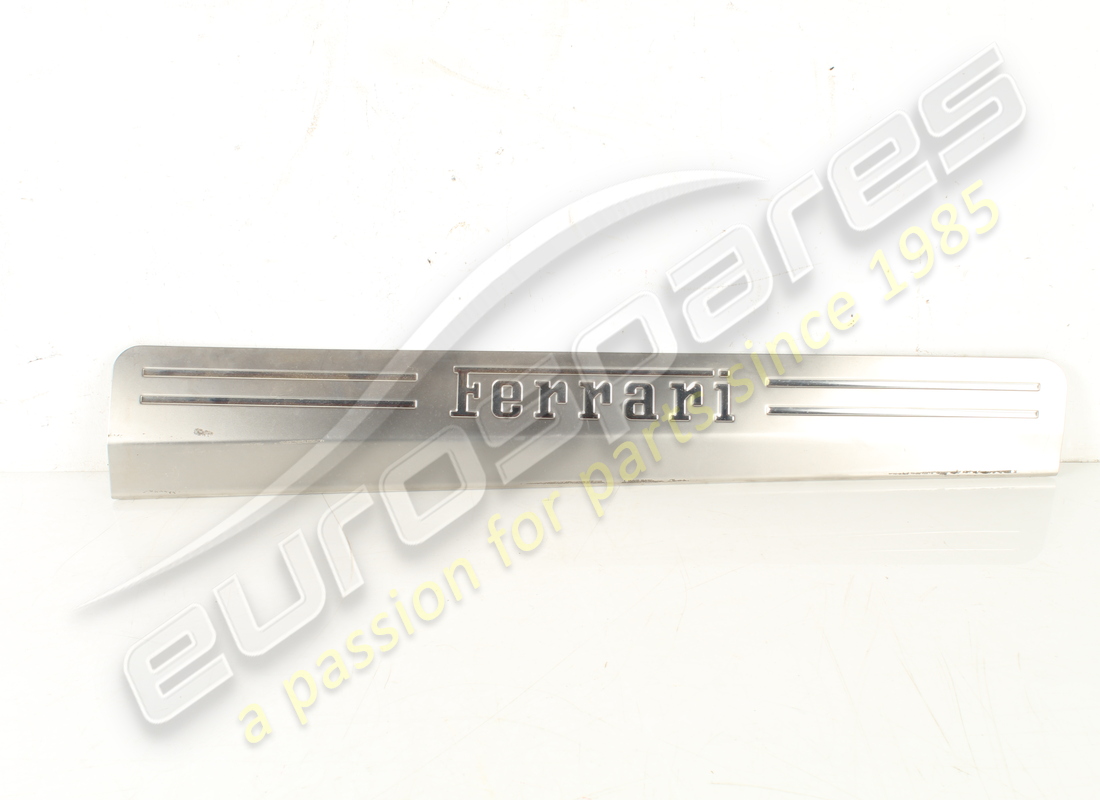 GEBRAUCHTE Ferrari LINKE KICKPLATTE. TEILENUMMER 81362300 (1)