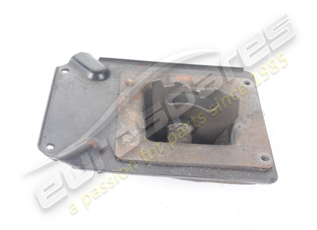 GEBRAUCHTE MASERATI KOMPLETTE PLATTE FÜR TUNNEL. TEILENUMMER 365209151 (5) gebrauchte maserati komplette platte für tunnel. teilenummer 365209151 (5)