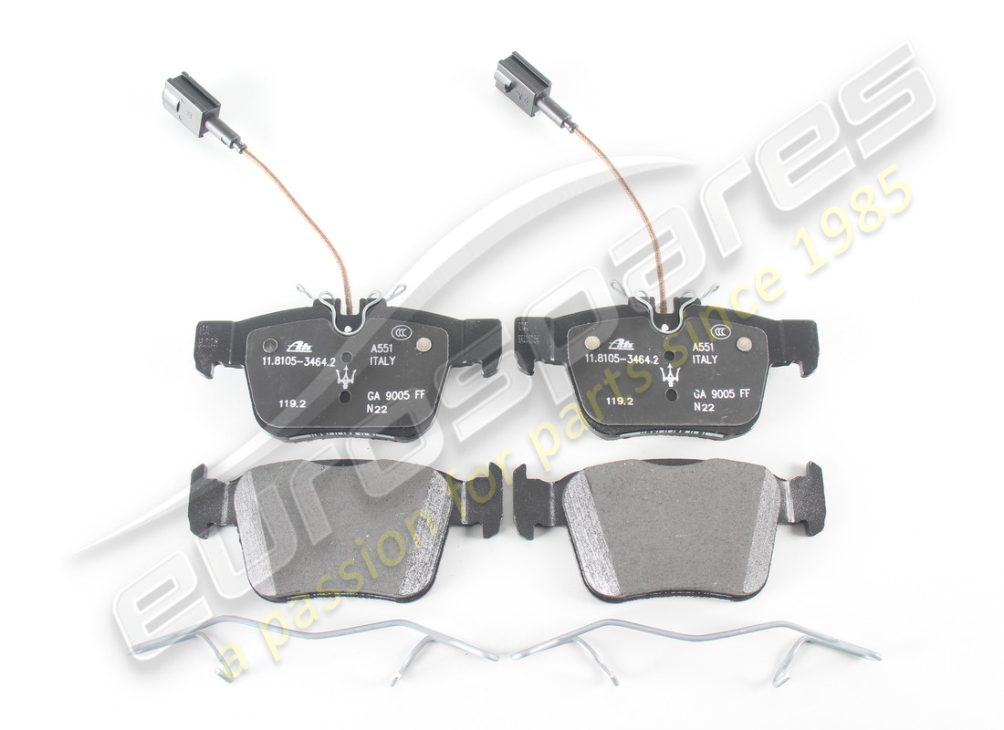 neuer maserati hinterer pad-satz. teilenummer 673012304 (1)