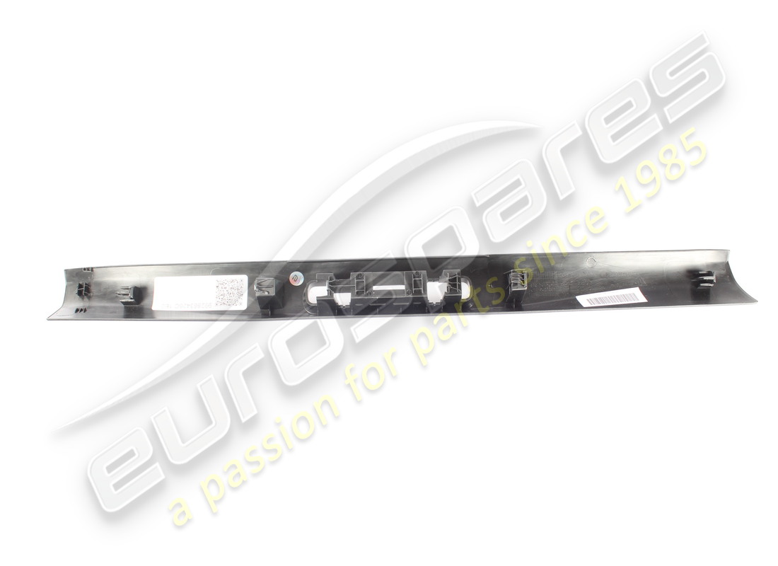 beschädigte porsche seitenteilverkleidung schwarz. teilenummer 992863426c1e0 (2)