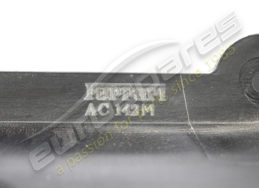 gebrauchte ferrari filterkastenabdeckung. teilenummer 343410 (2)