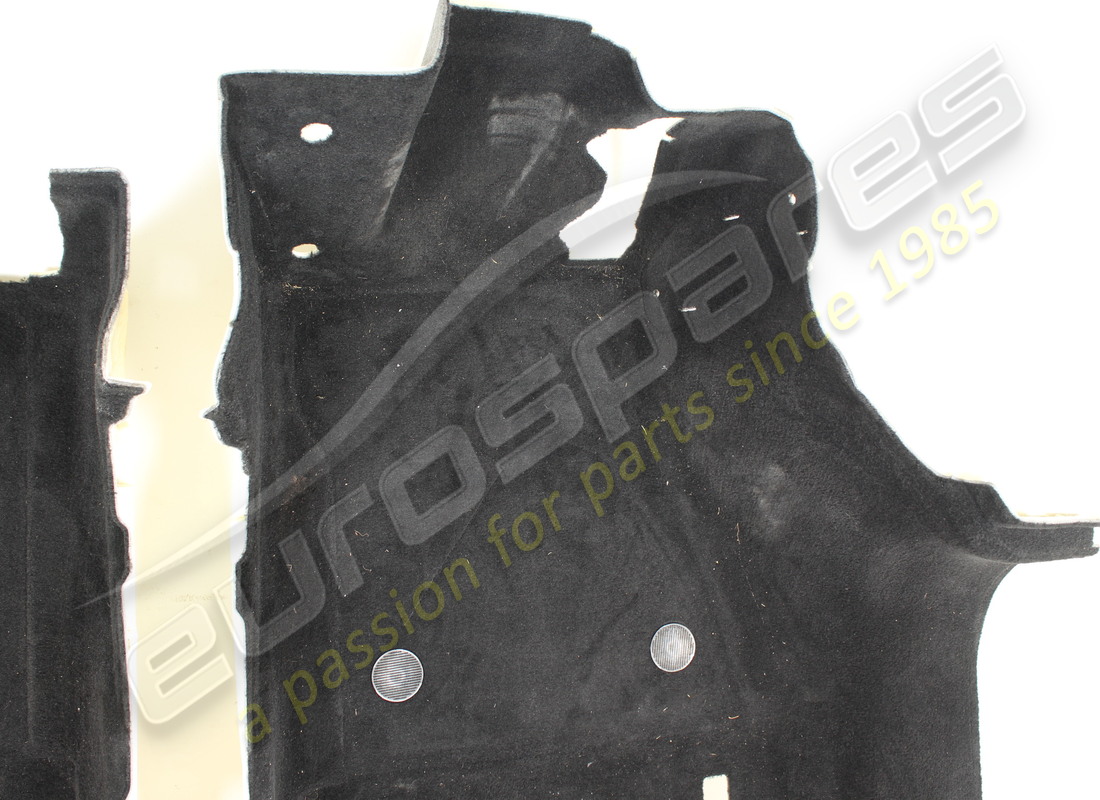 gebrauchtes ferrari bodenmatten-kit. teilenummer 946011 (2)